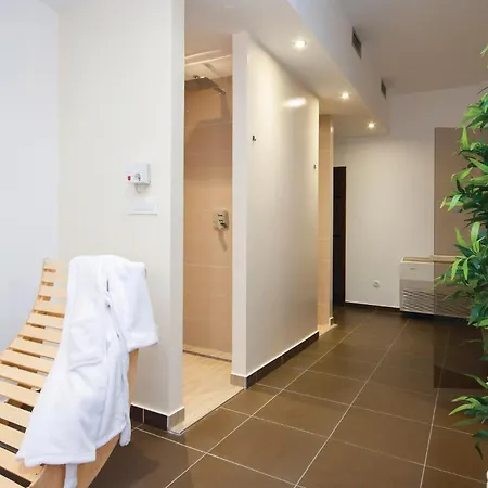 Awesome In With Sauna