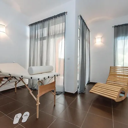 Awesome Home In Skradin With Sauna Ferienhaus
