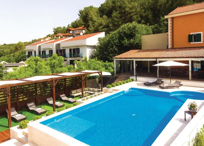 Ferienhaus Awesome Home In Skradin With Sauna