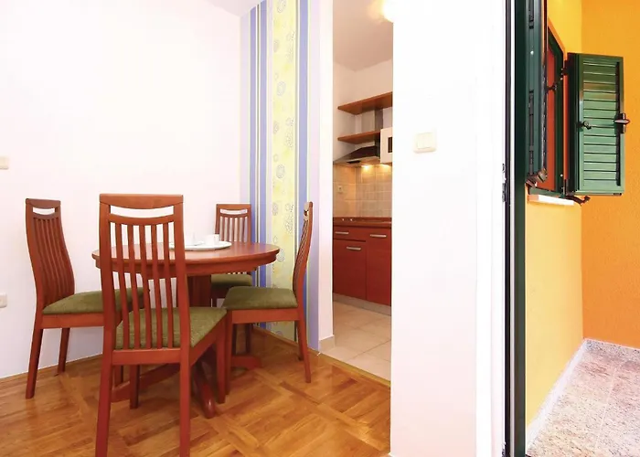 Awesome Home In Skradin With Sauna *