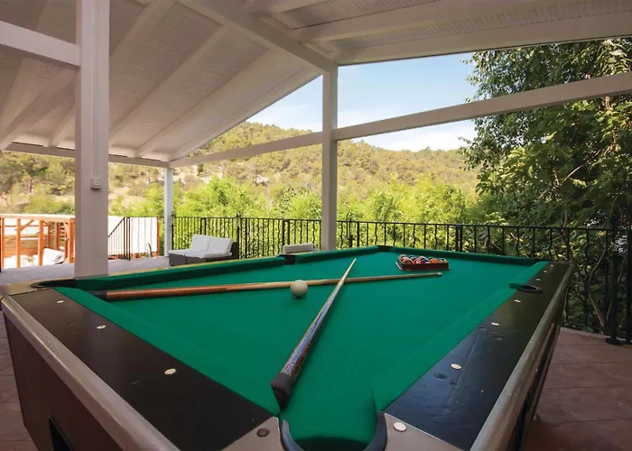 Ferienhaus Awesome Home In Skradin With Sauna