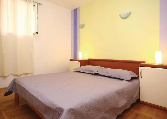 Awesome Home In Skradin With Sauna