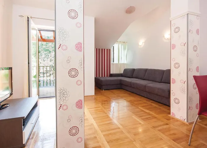 Awesome In With Sauna Nyaraló Skradin