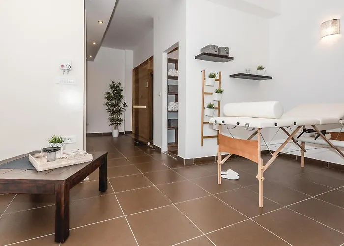 Awesome Home In Skradin With Sauna Ferienhaus *