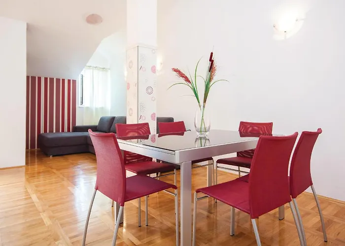 Awesome Home In Skradin With Sauna